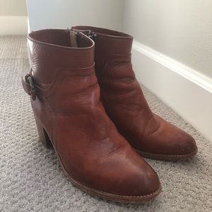 Frye Janis Bootie 7.5